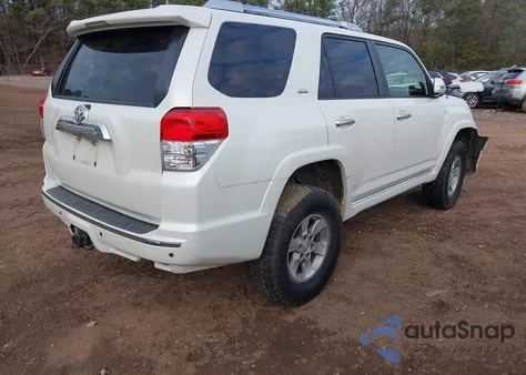 2013 Toyota 4Runner Sr5 z USA, uszkodzony, nr VIN JTEBU5JR0D5128606